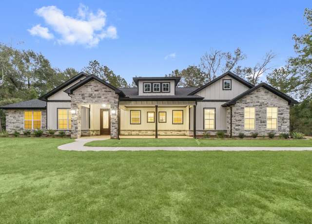 Property at 28200 E Stallion Ln, Waller, TX 77484, 3 beds, 2.5 baths
