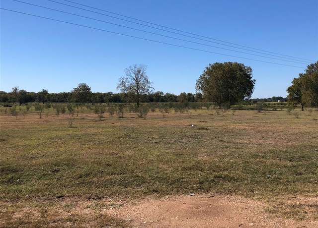 Property at 4390 Ih 10, Columbus, TX 78934