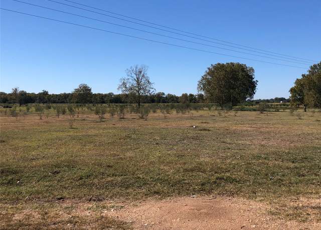 Property at 4390 Ih 10, Columbus, TX 78934