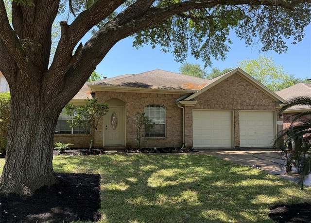 Property at 16910 Pheasant Ridge Dr, Sugar Land, TX 77498, 3 beds, 2 baths