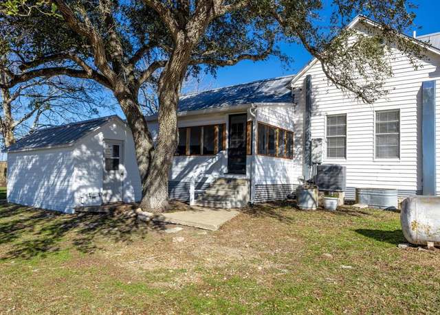 Property at 4490 Brueggmann Ln, Schulenburg, TX 78956, 3 beds, 2.5 baths