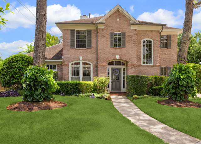 Property at 13503 Island Palm Ct, Houston, TX 77059, 4 beds, 2.5 baths