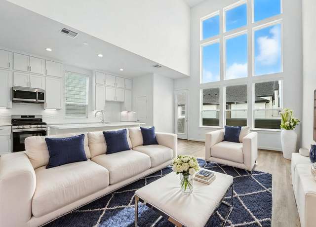 Property at 5913 Highland Rock Ln, Houston, TX 77091, 5 beds, 3.5 baths