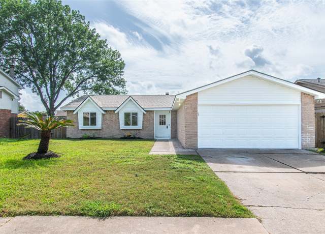 Property at 10319 Paintbrush Ln, Sugar Land, TX 77498, 3 beds, 2 baths