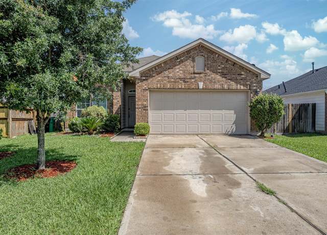 Property at 3803 Hunters Trl, Baytown, TX 77521, 4 beds, 2 baths