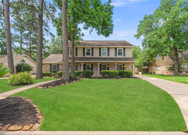Property at 8223 Bairnsdale Ln, Houston, TX 77070, 4 beds, 2.5 baths