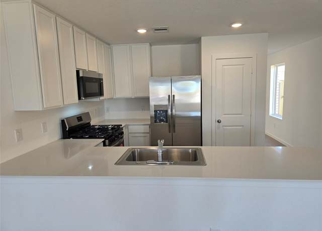 Property at 25729 John Wayne Rd, Splendora, TX 77372, 4 beds, 2 baths