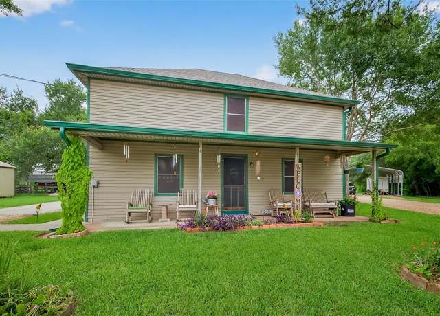Property at 2718 Richmond St, Needville, TX 77461, 4 beds, 1.5 baths