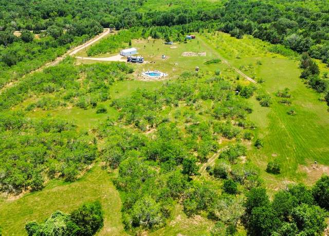 Property at 6289 Maynard Hallmark Rd, Waelder, TX 78959