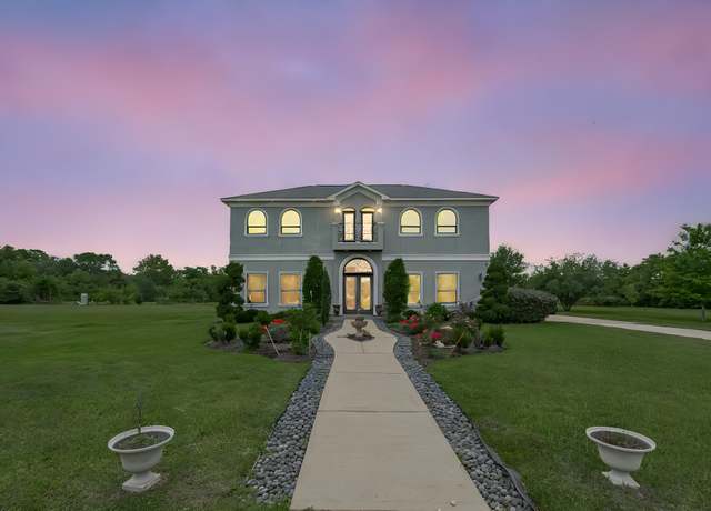 Property at 2602 Avenue L, Santa Fe, TX 77510, 3 beds, 1.5 baths