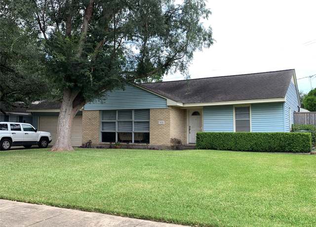 Property at 3028 Winslow St, Houston, TX 77025, 3 beds, 2 baths