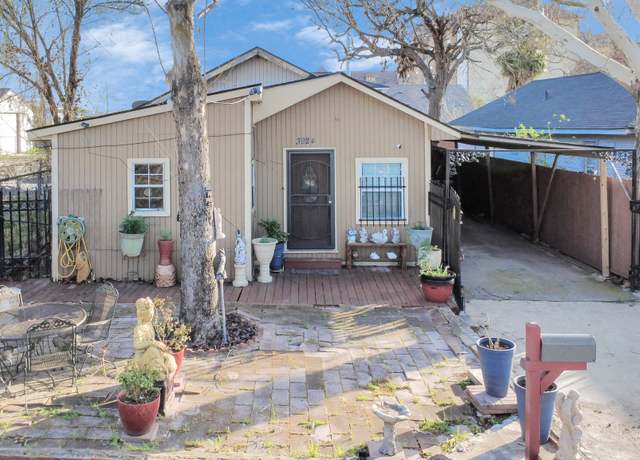 Property at 3924 Jefferson St, Houston, TX 77003, 3 beds, 2 baths