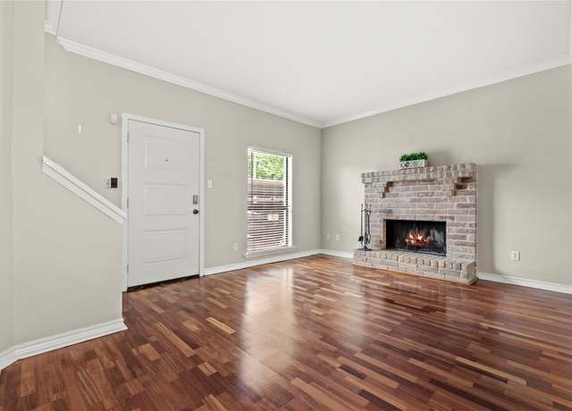 Property at 2425 Augusta Dr #30, Houston, TX 77057, 3 beds, 3 baths