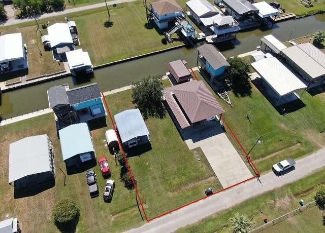 Property at 1120 & 1122 Prides Ln, Crystal Beach, TX 77650