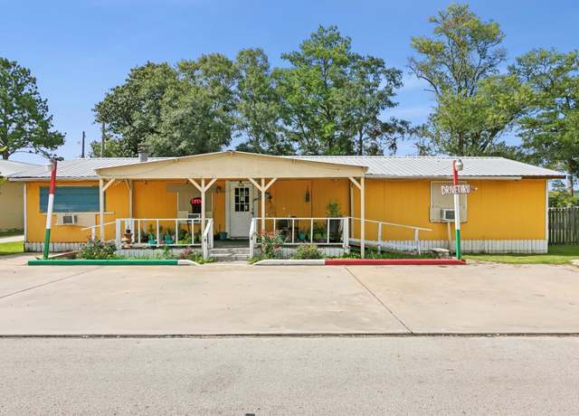 Property at 110 E Max Lee St, Kirbyville, TX 75956, 3 beds, 2 baths