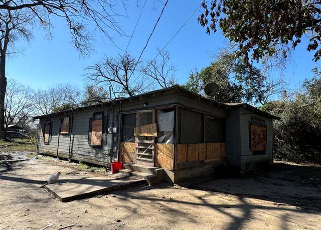 Property at 5020 Fitch St, Houston, TX 77016, 3 beds, 1 bath