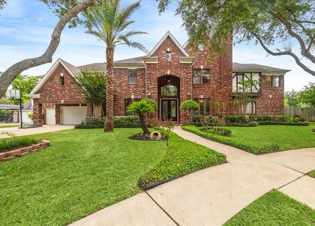 Property at 14 Tredington St, Sugar Land, TX 77479, 5 beds, 5 baths