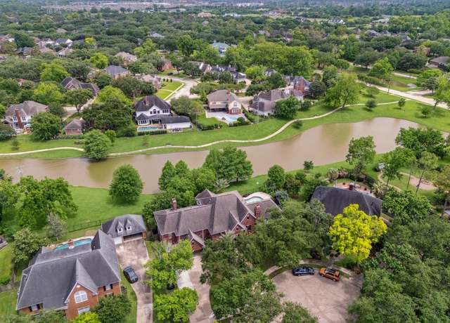 Property at 14 Tredington St, Sugar Land, TX 77479, 5 beds, 5 baths