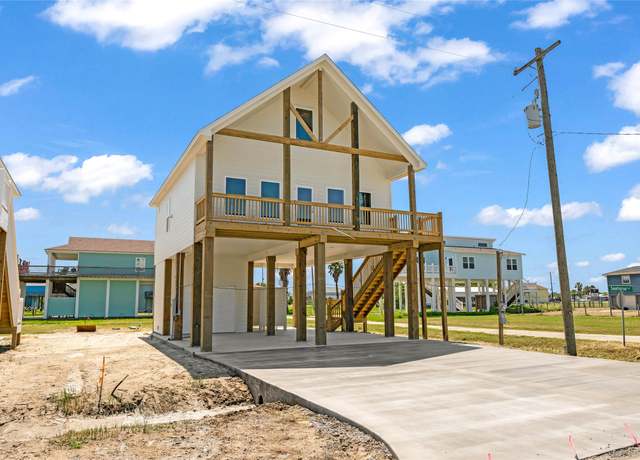 Property at 975 Alberdie Dr, Crystal Beach, TX 77650, 2 beds, 2 baths