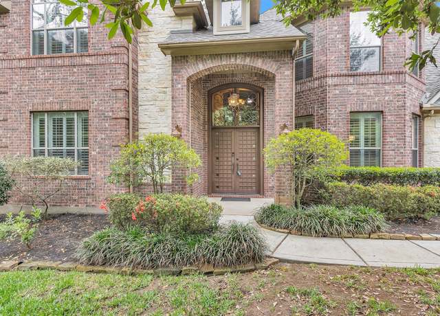 Property at 1904 Cliff Manor Dr, Conroe, TX 77304, 4 beds, 4 baths