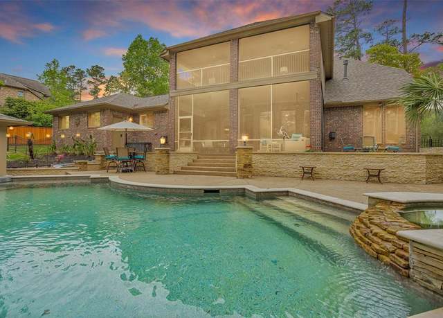 Property at 1904 Cliff Manor Dr, Conroe, TX 77304, 4 beds, 4 baths