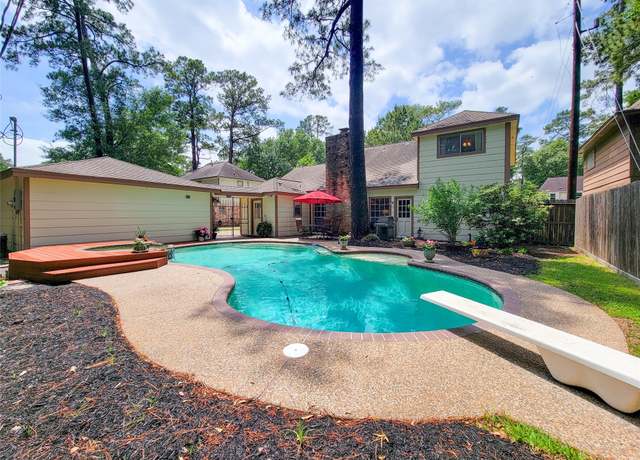 Property at 14926 Carols Way Dr, Houston, TX 77070, 4 beds, 2.5 baths
