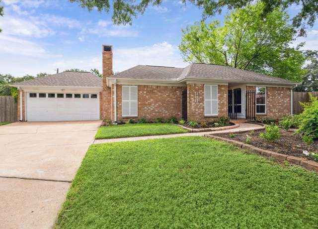 Property at 2902 Triway Ln, Houston, TX 77043, 4 beds, 2 baths