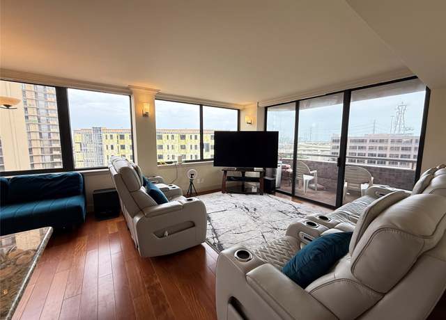 Property at 3525 Sage Rd #904, Houston, TX 77056, 2 beds, 2 baths