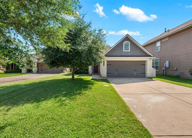 Property at 1018 Venice Dr, Bryan, TX 77808, 3 beds, 2 baths