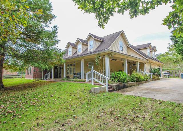 Property at 139 Berts Farm Rd, Livingston, TX 77351, 4 beds, 3 baths