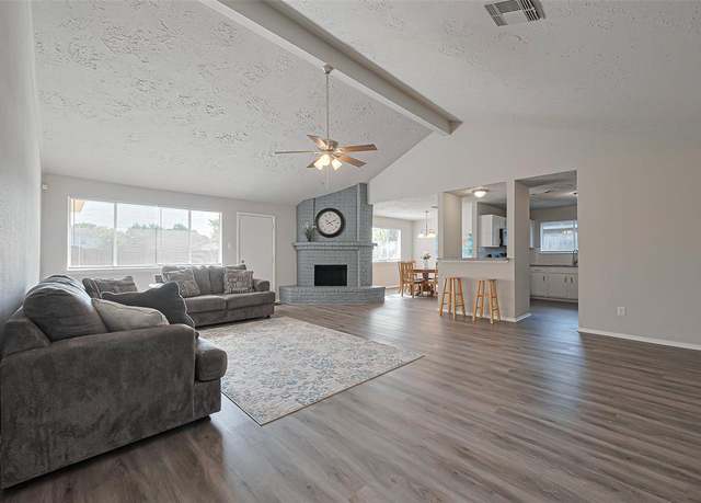 Property at 2710 Hazy Creek Dr, Houston, TX 77084, 3 beds, 2 baths