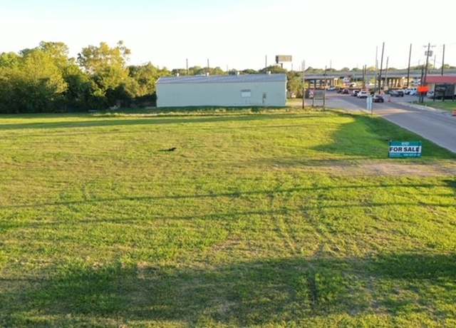 Property at 2225 Lake Rd, La Marque, TX 77568