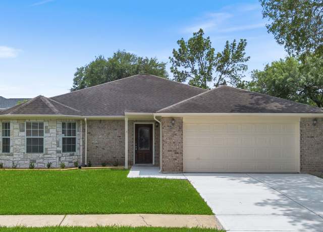 Property at 14315 Branchwater Ln, Sugar Land, TX 77498, 4 beds, 2.5 baths