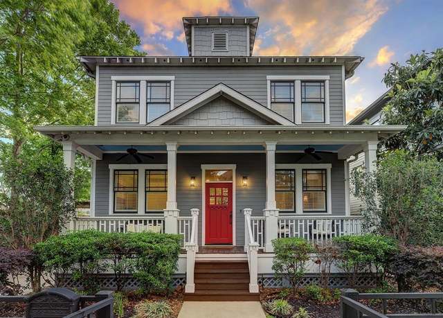 Property at 633 Oxford St, Houston, TX 77007, 3 beds, 2.5 baths
