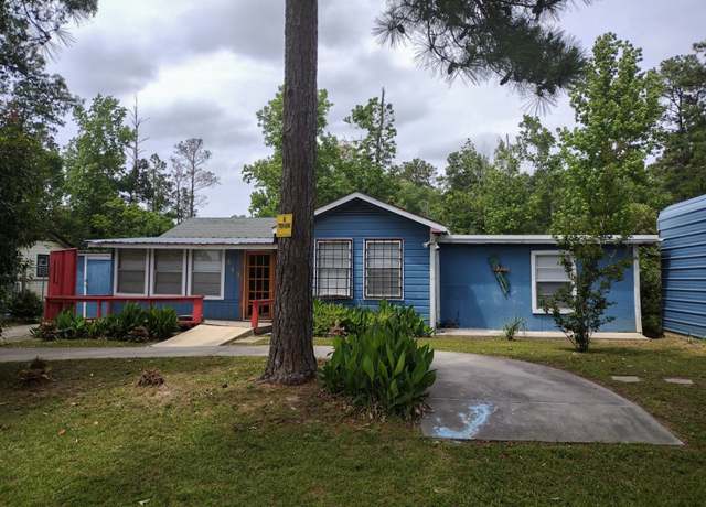 Property at 311 White Bass Ln, Livingston, TX 77351, 2 beds, 1 bath