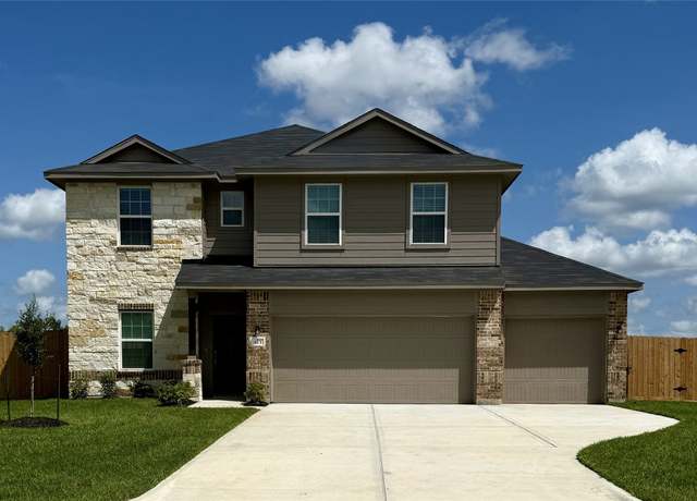Property at 413 Twin Lakes Blvd, West Columbia, TX 77486, 4 beds, 3.5 baths