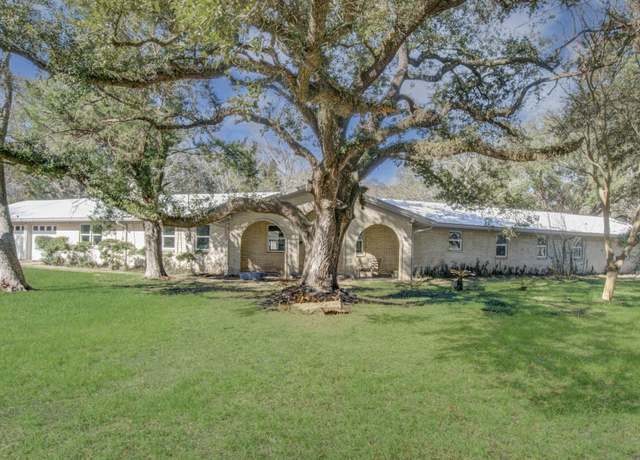 Property at 4029 County Road 326 Rd, Alvin, TX 77511, 3 beds, 3.5 baths
