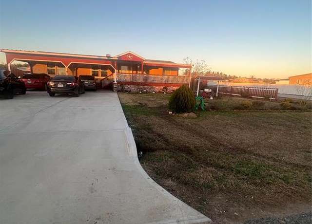 Property at 17661 Old Highway 105 E, Conroe, TX 77306, 4 beds, 3 baths