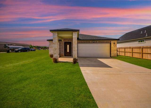 Property at 80 Road 5608, Cleveland, TX 77327, 4 beds, 3 baths