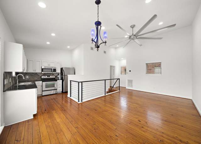 Property at 5920 Fairdale Ln #7, Houston, TX 77057, 2 beds, 2.5 baths