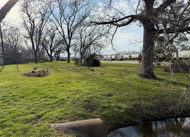Property at 211 Main St, East Bernard, TX 77435