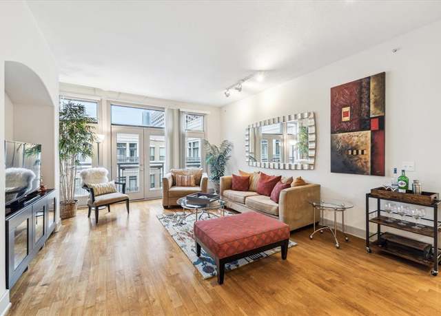 Property at 1901 Post Oak Boulevard Blvd #4407, Houston, TX 77056, 2 beds, 2 baths