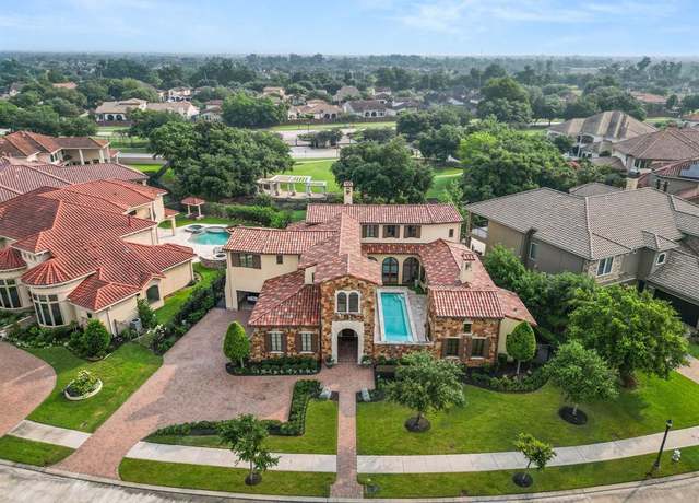Property at 17 Miramar Heights Cirs, Sugar Land, TX 77479, 4 beds, 5.5 baths