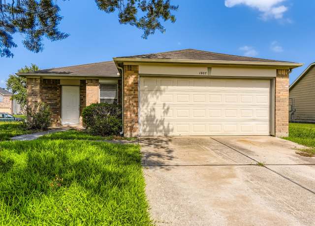 Property at 1907 Serenata Ln, Humble, TX 77396, 3 beds, 2 baths