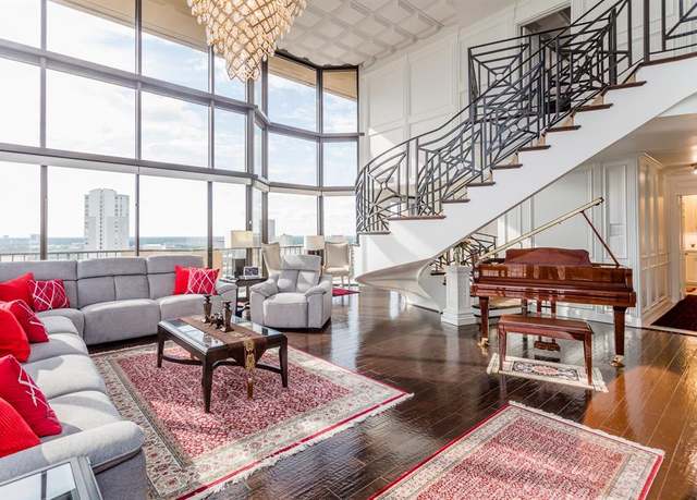 Property at 3350 Mccue Rd #2602, Houston, TX 77056, 3 beds, 3.5 baths
