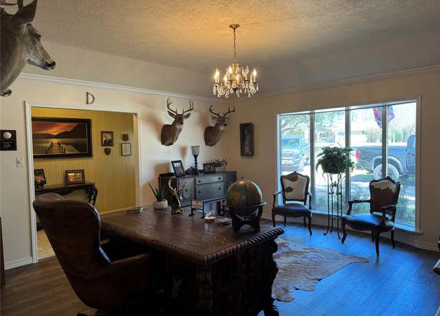 Property at 276 Broadmoor Dr, Brookeland, TX 75931, 4 beds, 2.5 baths