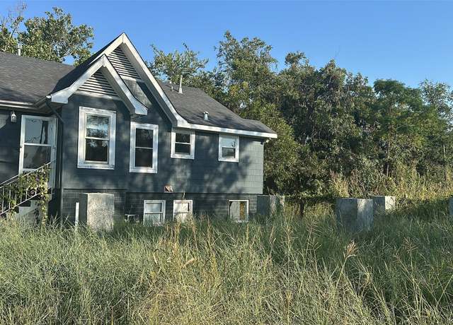 Property at 611 Mathis St, Houston, TX 77009, 3 beds, 2.5 baths