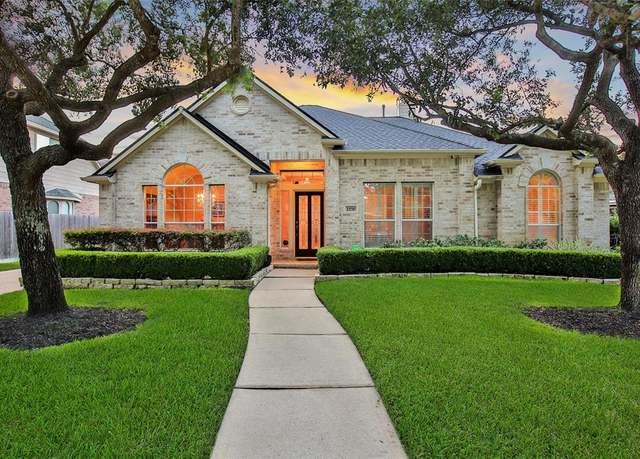 Property at 22710 Sierra Lake Ct, Katy, TX 77494, 3 beds, 2 baths