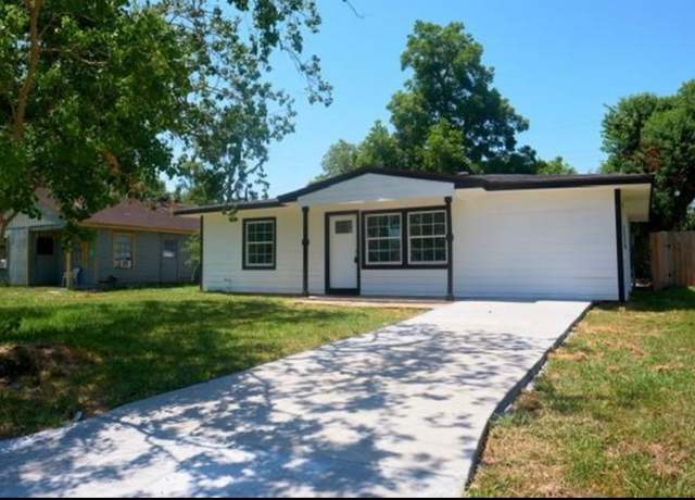 Property at 4934 Burma Rd, Houston, TX 77033, 4 beds, 2 baths