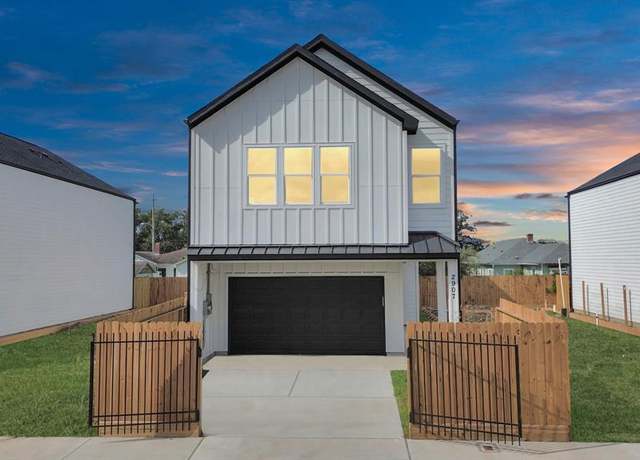 Property at 2911 Jones St, Houston, TX 77026, 3 beds, 2.5 baths